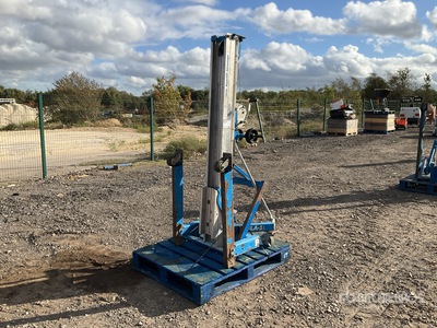 2019 Genie SLA10 Monte-charge pour matériaux