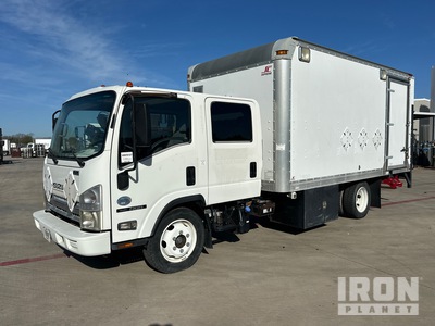 2012 Isuzu NQR Crew Cab 4x2 Furgoneta caja cerrada