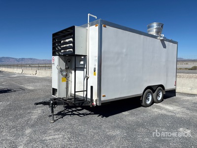 2025 FUD 16 ft T/A フードトレーラー