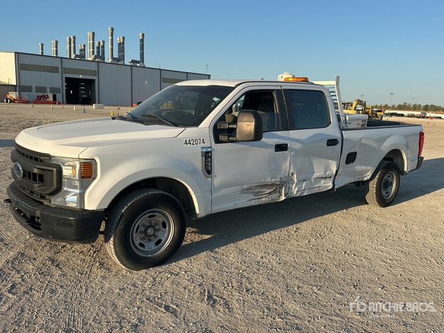 2021 Ford F-250 XL 4x2 Crew Cab Pickup