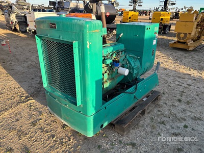 Onan 45.OEM-9XR/11071M 45 kW Skid-Mounted Groupe électrogène