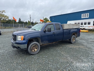 2009 GMC Sierra 2500HD 4x4 Extended Cab Pickup