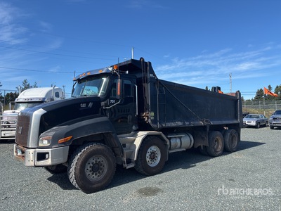 2014 Cat CT660 8x4 Twin-Steer T/A Dump Truck