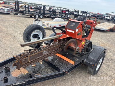 2020 Ditch Witch C24X Walk Behind Trancheuse w/ Trailer
