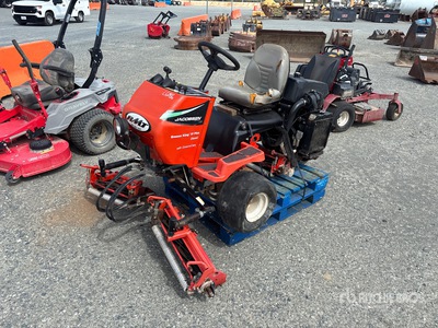 2005 Jacobsen Ride-On Lawn Mower