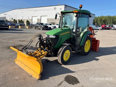 John Deere 3720 ユーティリティトラクター