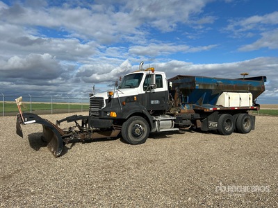 2006 Sterling L9500 6x4 Camion chasse-neige