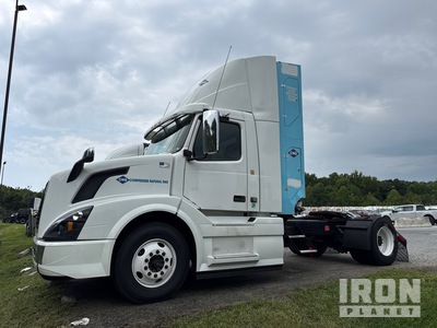 2017 Volvo VNL CNG 4x2 Tracteur routier