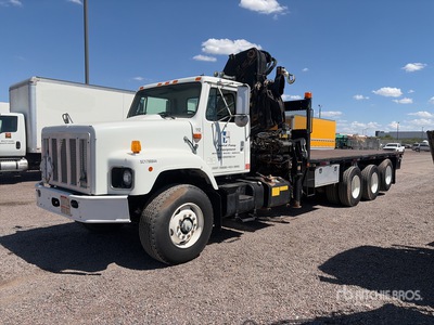 Hiab 26500 lb Knuckle Boom on 1998 International F-2674 8x4 Boom Truck