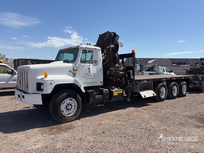 Hiab 26500 lb Knuckle Boom on 1998 International F-2674 8x4 Boom Truck