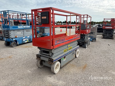 1999 Skyjack SJIII-3220 Electric Scissor Lift