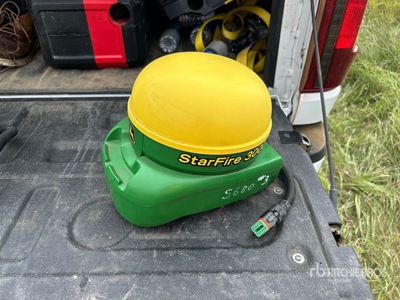 John Deere StarFire 3000 GNSS Receiver
