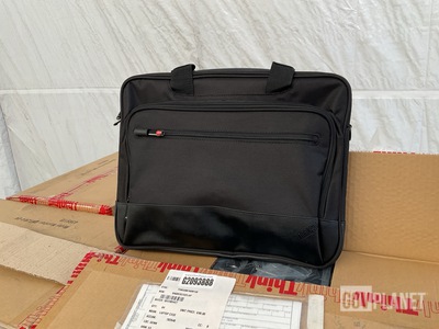 (64) Laptop Cases