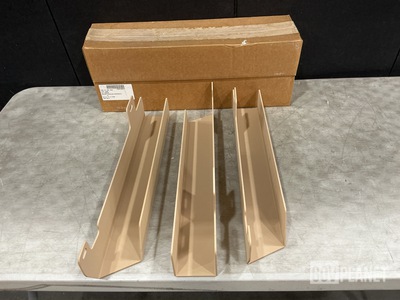 (98) Oshkosh 3858018 Vehicular Components Brackets