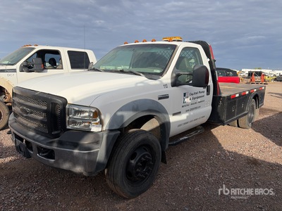 2006 Ford F-550 4x2 Flatbed Truck