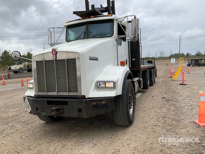 2010 Kenworth T800 Tri/A Day Cab Truck Tractor