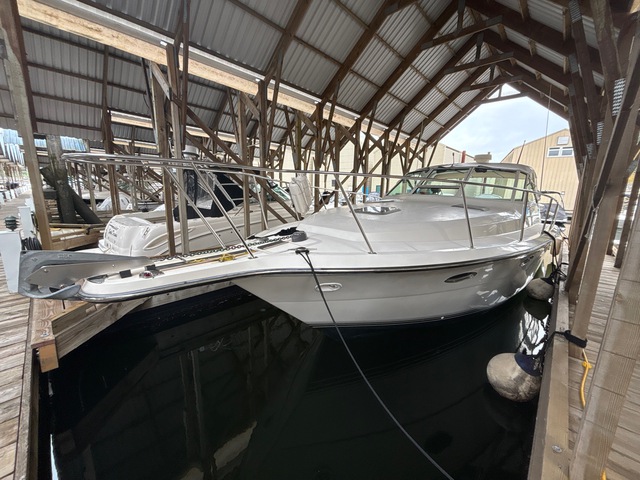 1988 Tiara 33 33 ft Motor Yacht