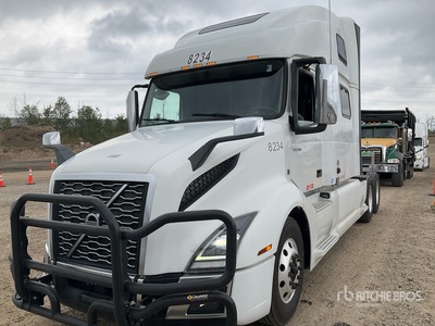 2022 Volvo VNL860 T/A Sleeper Truck Tractor