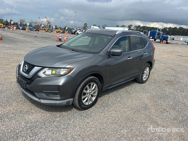 2017 Nissan Rogue SV 2WD SUV