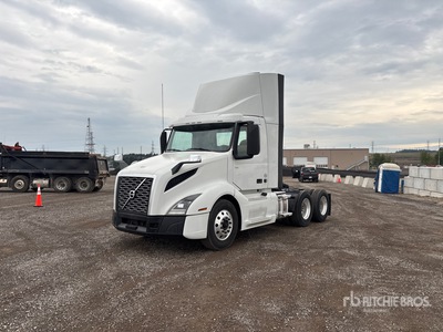 2020 Volvo VNL 6x4 T/A Day Cab Truck Tractor