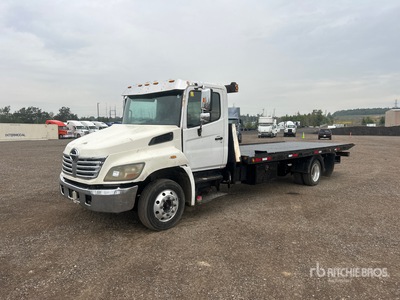 2010 Hino REBUILT 258 4x2 شاحنة سحب مسطحة