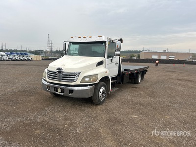 2010 Hino REBUILT 4x2 Portavheiculos