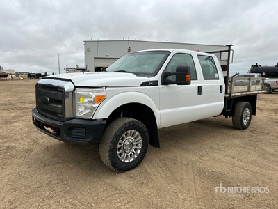 2011 Ford F-350 XL 4x4 Crew Cab Flatbed Truck