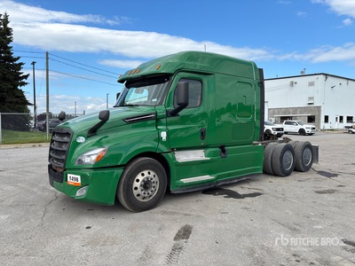 2020 Freightliner Cascadia 126 6x4 T/A Sleeper Truck Tractor