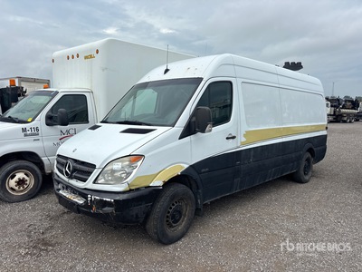 2011 Mercedes-Benz Sprinter 2500 Cargo Van