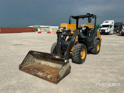 2019 John Deere 204L Ładowarka kołowa