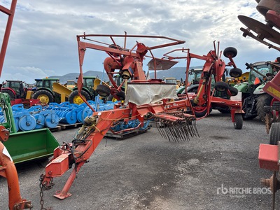 Kuhn GA7302DL 7.3 m 2-Point 2 Rotor Hay Rake