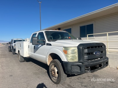 2011 Ford F-350 4x4 Crew Cab بيك اب