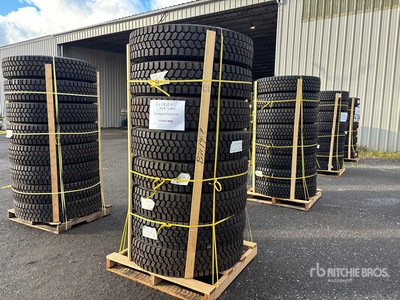 Quantity of (8) 11R22.5 Snow Traction Retreaded اطارات المواصلات (Unused)