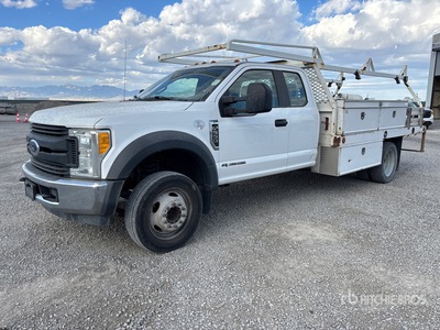 2017 Ford F-550 4x2 Extended Cab Ciężarówka użytkowa
