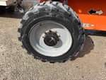 Drivetrain with Right Rear Final Drive
