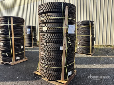 Quantity of (8) 11R22.5 Snow Traction Retreaded اطارات المواصلات (Unused)