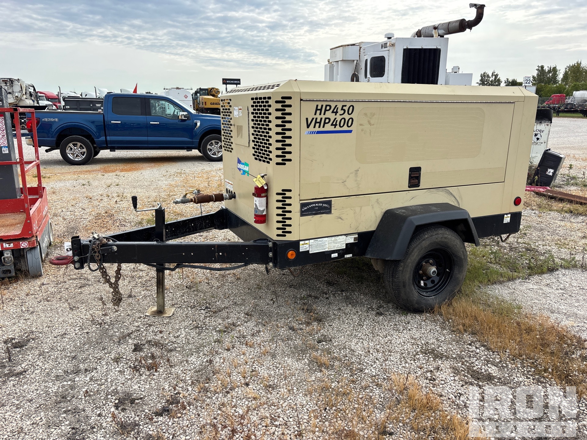 2018 (unverified) Doosan HP450/VHP400WCU-T4F 450 cfm Mobile Air Compressor