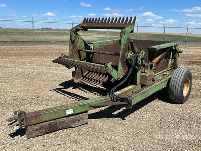 Crown 53 in Paddle Rock Picker