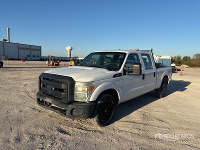 2016 Ford F-250 4x2 Crew Cab Pickup