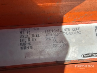 1999 Freightliner FLC 120 6x4 T/A Sleeper Truck Tractor