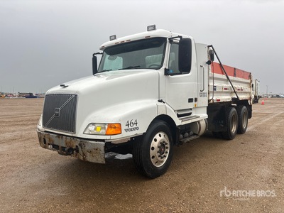 2001 Volvo VNL 6x4 T/A Dump Truck