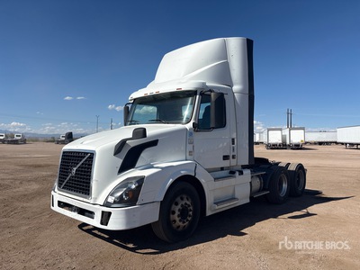 2013 Volvo VNL 6x4 T/A Day Cab Truck Tractor