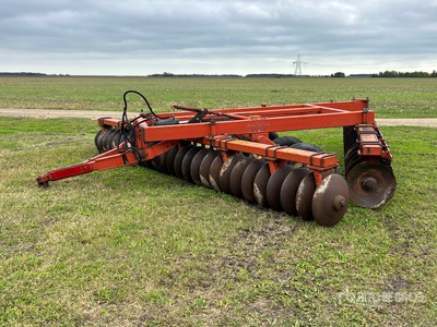 Hutchmaster 20 ft Offset Disc