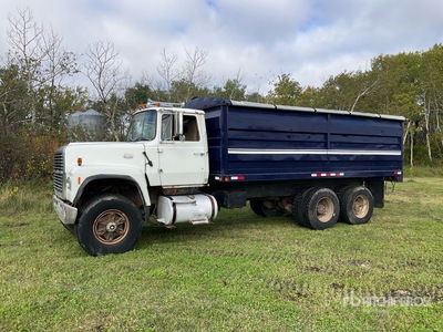 1986 Ford 9000 6x4 Grain Truck