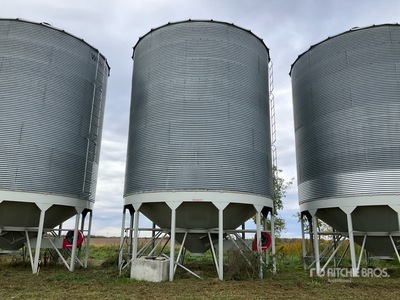 Westeel-Rosco +/- 5500 bu 6 Ring Hopper Grain Bin