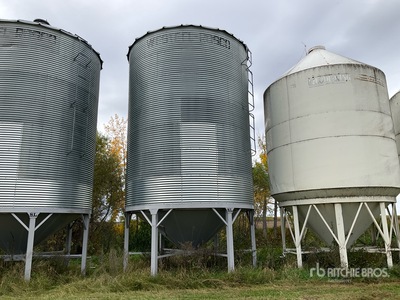 Westeel-Rosco +/- 2500 bu Hopper Grain Bin