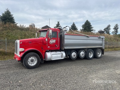 2014 Peterbilt 367 10x4 شاحنة قلابة /أربع محاور