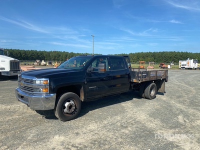 2015 Chevrolet Silverado 2500HD 4x2 Flatbed Truck
