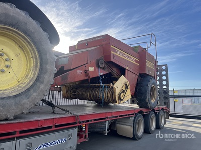 New Holland 2000 梱包機 (Inoperable)