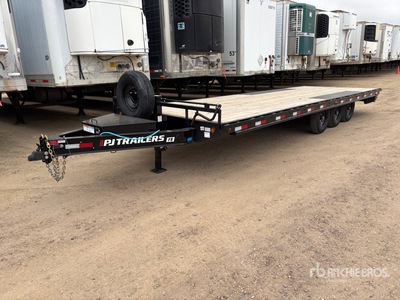 2026 PJ Trailers 26 ft Tri/A Equipment Trailer